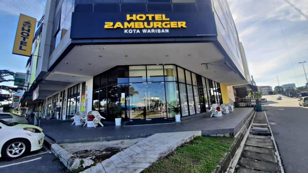 Hotel Zamburger Kota Warisan Sepang Exterior foto